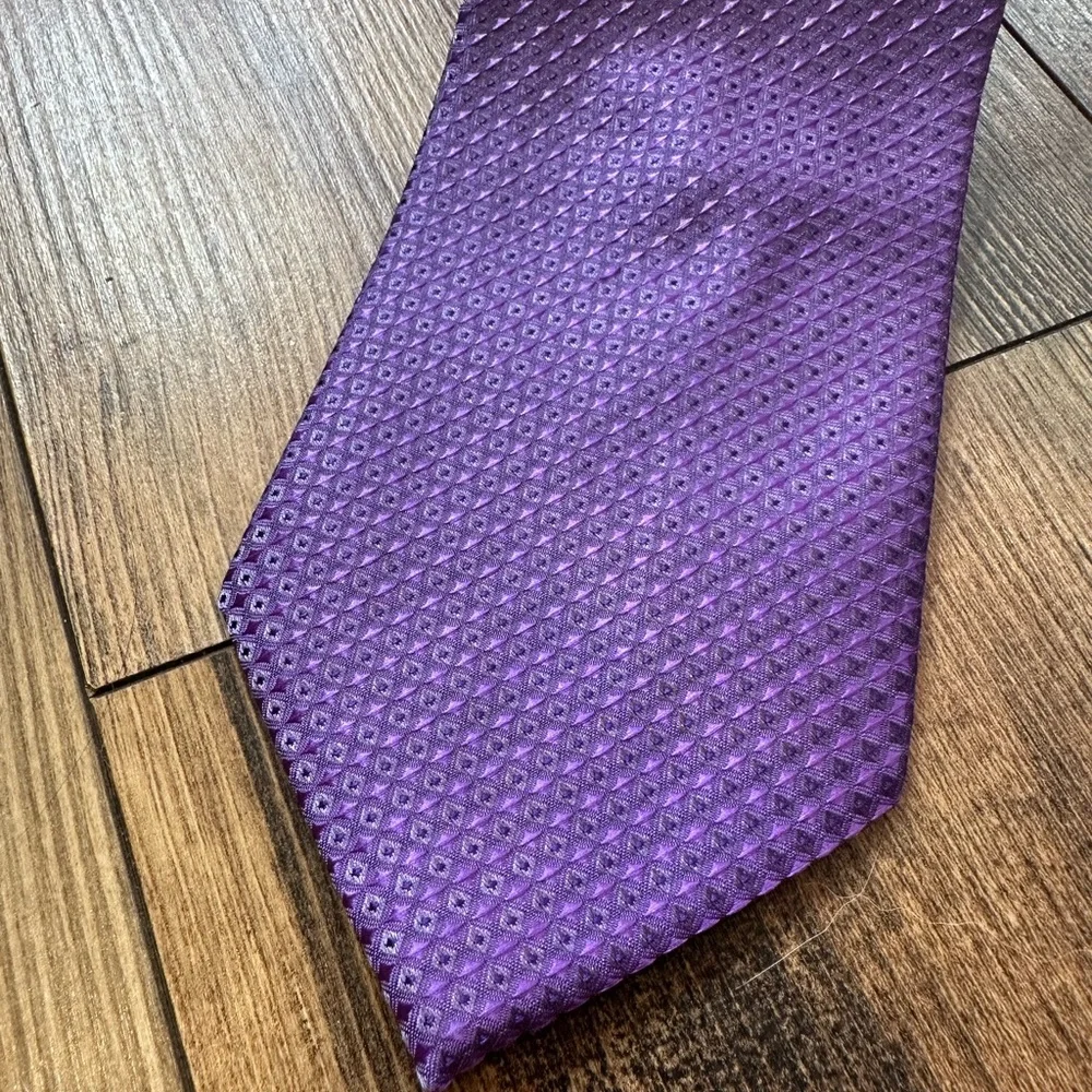 Kai Long Handmade 100% Silk Sophisticated Purple Patterned Men's Tie